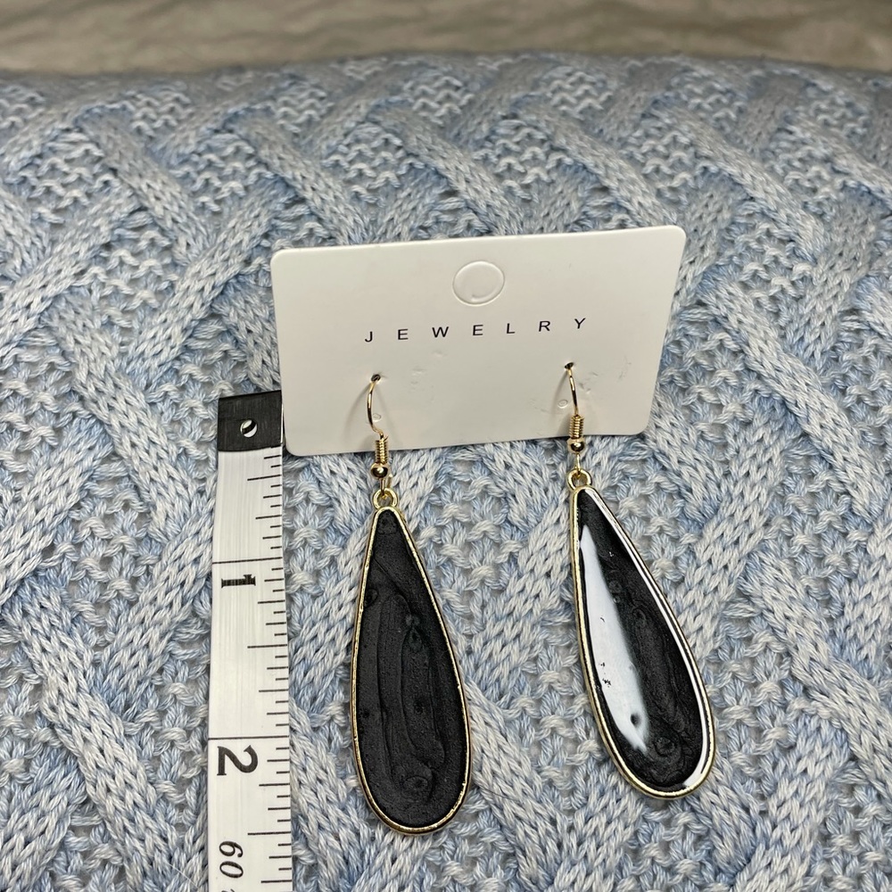 Black Tear Drop Earrings - Picture 5 of 5